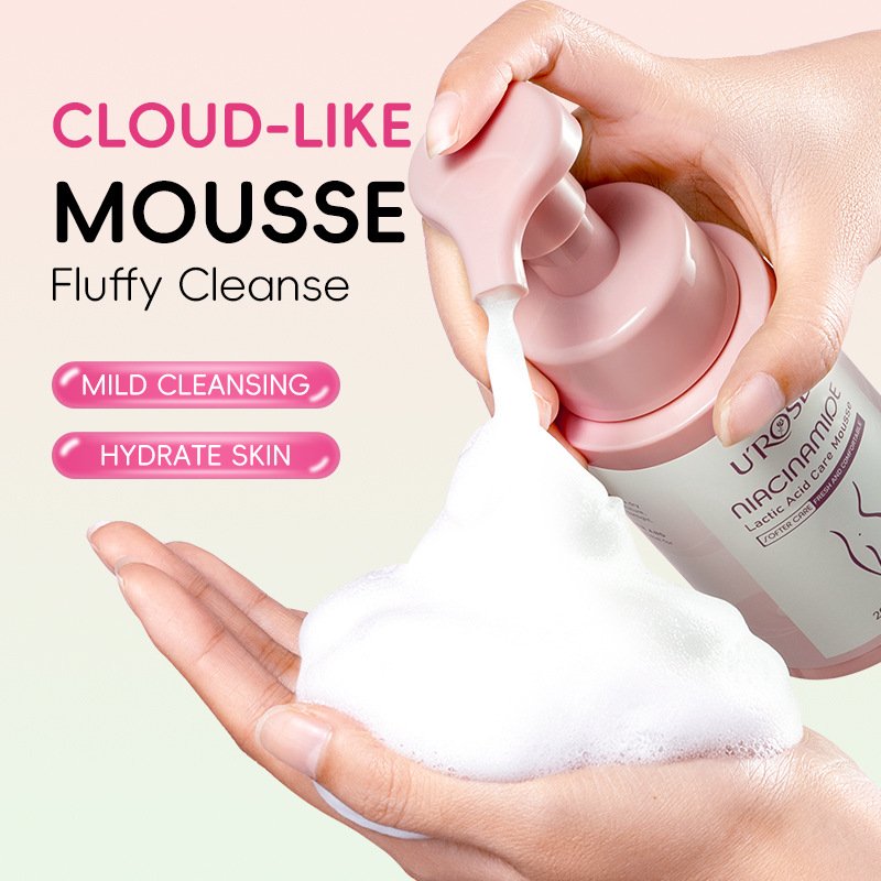 Cloud-like U&rsquo;ROSE cleansing mousse texture